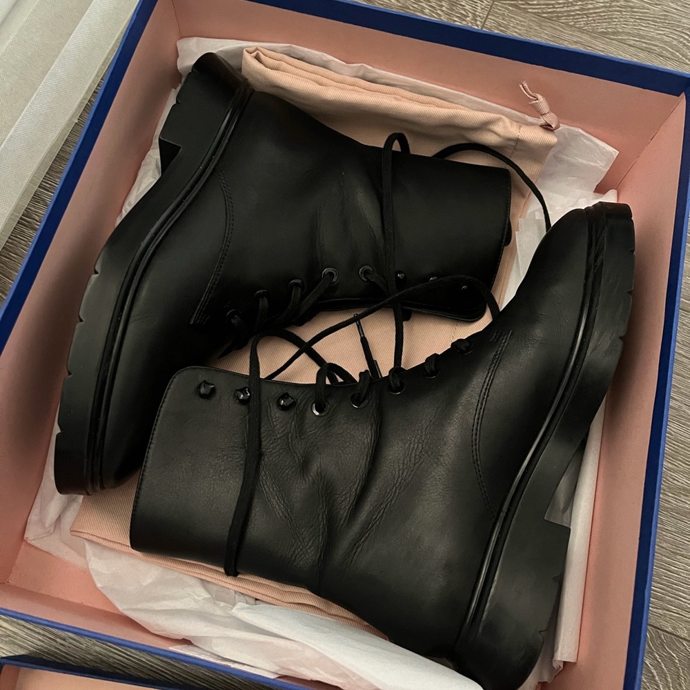 Stuart Weitzman Mckenzee Boots 5.5/36